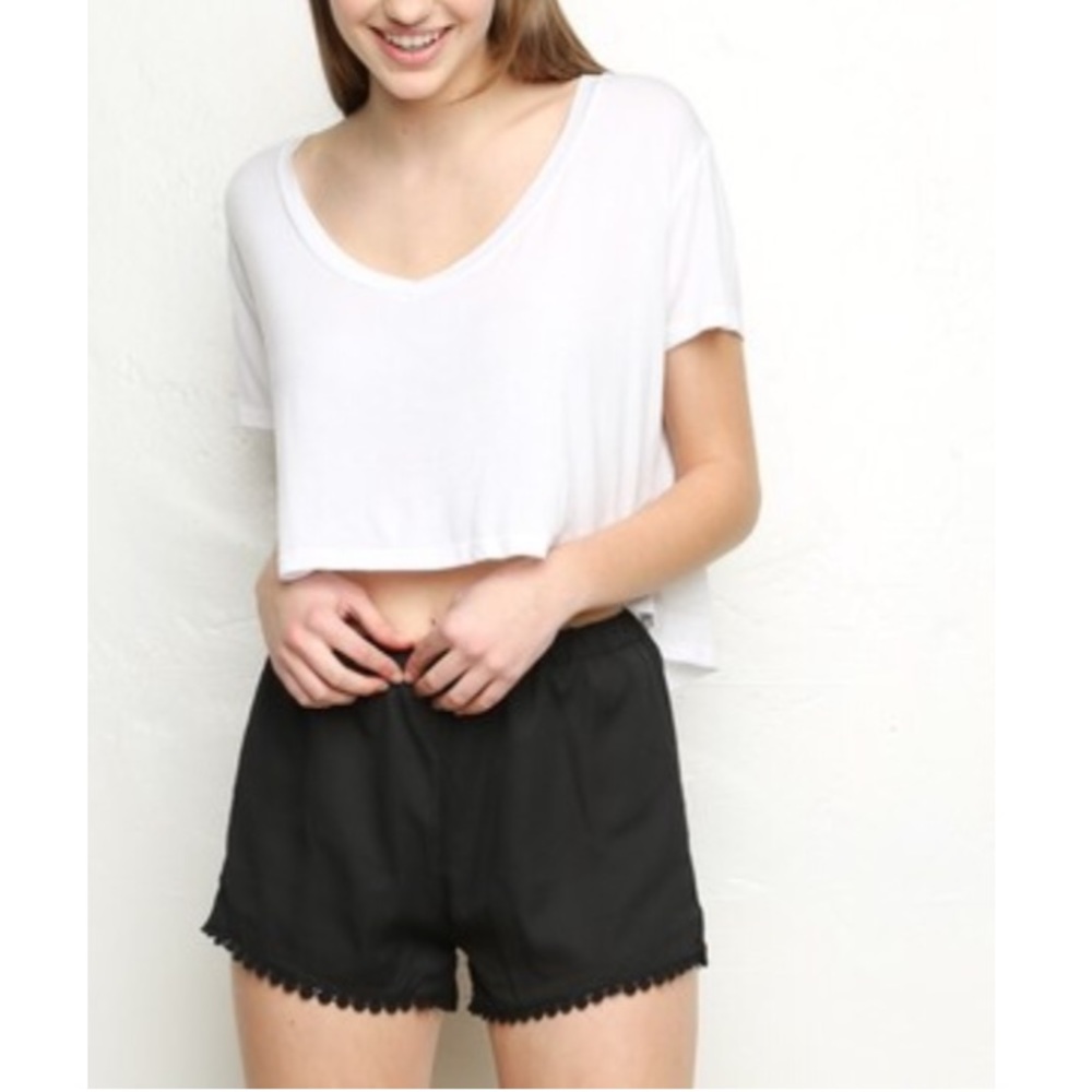Brandy Melville leticia shorts